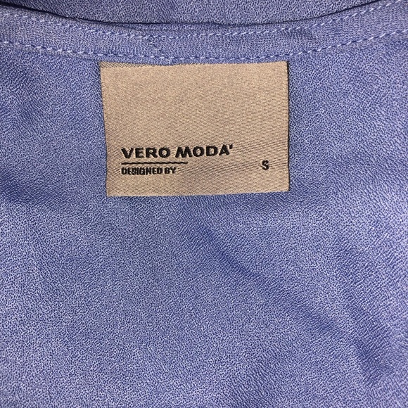 VERO MODA LIGHT BLUE TANK BLOUSE - Picture 4 of 4